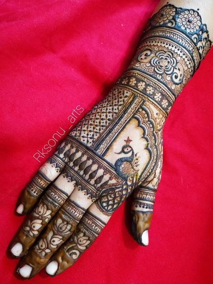 Sonu - Bridal & Wedding Mehndi Intricate Bridal Designs photo 75