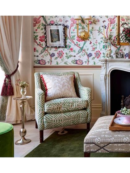 Home Stories - Luxury Textiles, Wallcoverings & Rugs Botanical & Floral Narratives photo 27