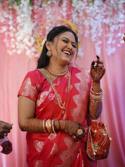 Traditional Engagement & Sakharpuda Looks photo 25