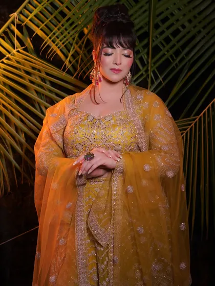 A radiant Haldi look created for our diploma batch. The makeup is vibrant and glowing, perfect for a bride's pre-wedding celebrations.