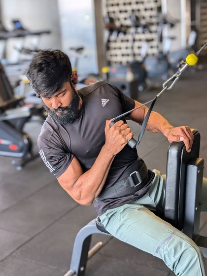 Amit - Strength & Conditioning Arm Sculpting: Biceps & Triceps photo 34