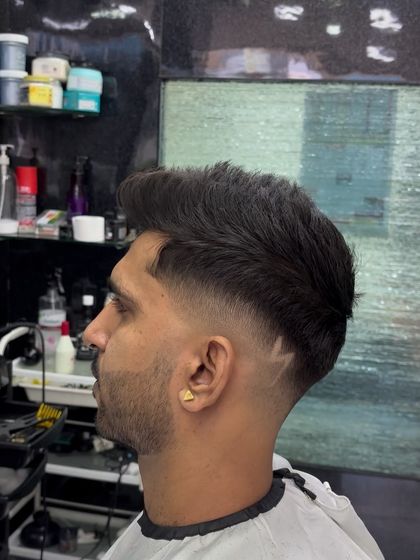 Deva rv - Men's Haircuts & Grooming Signature Fades & Tapers photo 33