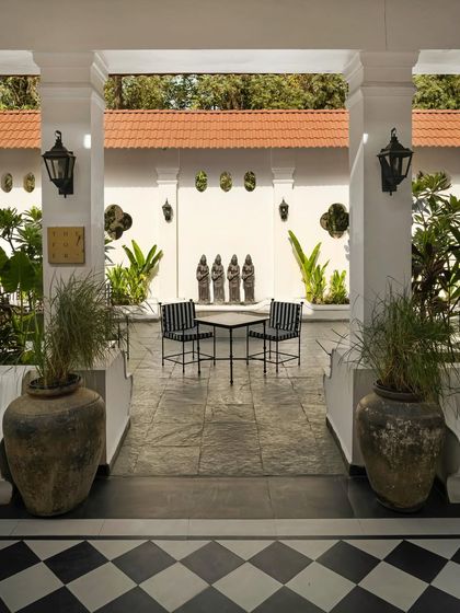 Lord Elgin & Elgin Cafe: Colonial Modernism photo 6