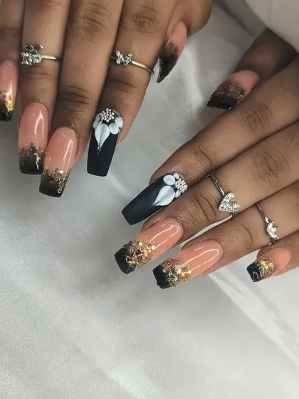 This is the level of skill you can achieve. A stunning example of 3D floral art combined with a black and gold glitter ombre, created right here in our studio.