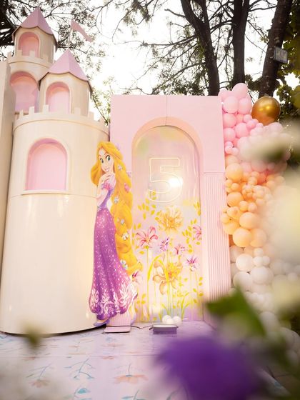 Venu Events - Full-Service Themed Birthday Party Planning Enchanted Princess & Fairytale Parties photo 17