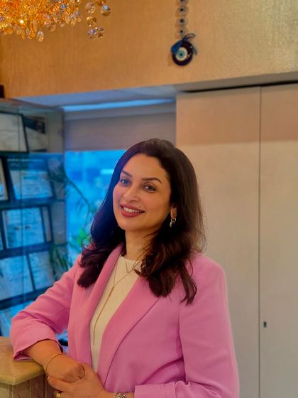 A moment at my clinic. I believe a positive and professional environment is an important part of the healing and treatment process.