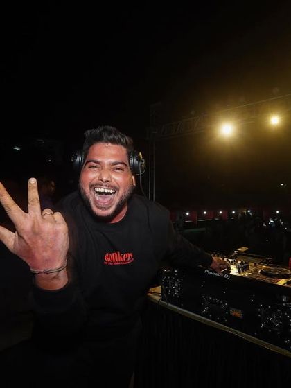 That feeling when the set is perfect and the crowd is with you. A shot from the DJ booth at Terna Medical College's fest.