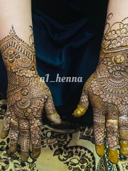 A classic bridal henna design with intricate details and full coverage. My organic cones are perfect for creating these timeless looks that brides love.