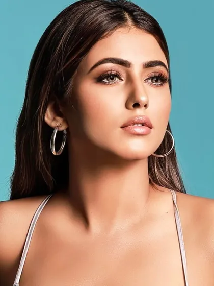 A perfect example of the clean, dewy, and flawless skin finish that I specialize in. This kind of high-definition makeup is essential for photoshoots, ensuring the model's natural beauty is enhanced while looking impeccable on camera.