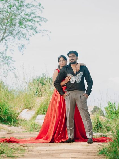 The Dress Bank - Pre-Wedding & Couple Photoshoot Outfit Rental Coordinated Couple Styles photo 60