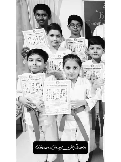 A group photo from our Karate Belt Gradation. It's a joy to see students of different levels all celebrating their progress together. 🖤✌️
