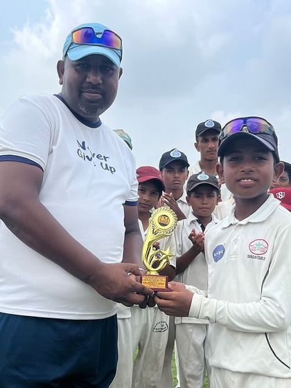 Recognizing another one of our players for his contribution to the team's victory.