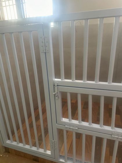 Another one of our secure and comfortable suites, ready for a guest. This was taken while we were still setting up our new luxury boarding facility.