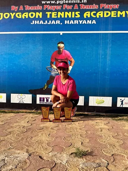 Another wonderful week for our trainee at the ITF World Masters tournament, securing three titles. Her consistency and hard work are an inspiration.