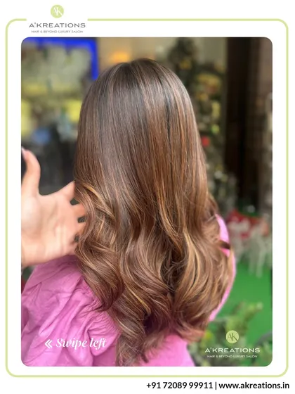 We offer a wide range of coloring services, from subtle highlights to full global colors, always ensuring a glossy, healthy finish.