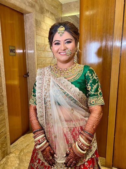 Classic Red & Pink Bridal Looks photo 53