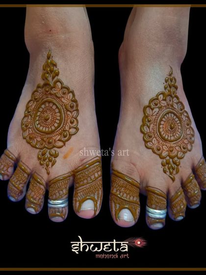 Bridal Feet & Leg Designs photo 12
