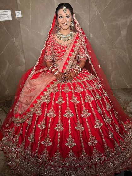 Classic Red & Pink Bridal Looks photo 62