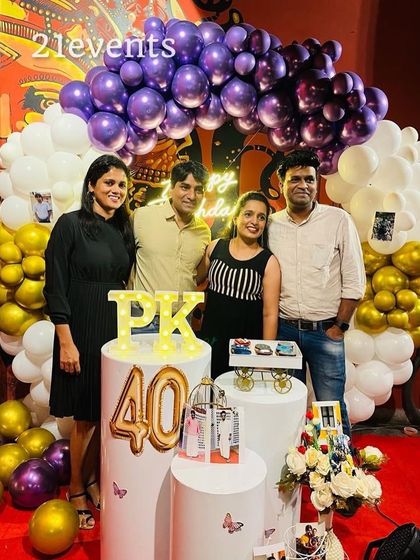 A group photo from the fun 40th birthday party.