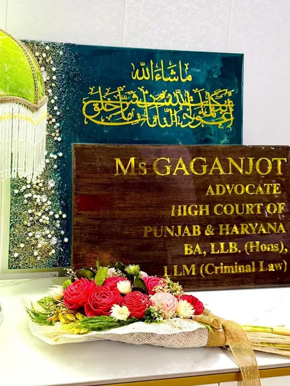 Resin art isn't just for homes. I created this set of professional plaques for an advocate's office, including a custom nameplate and a spiritual piece with a dua, adding a touch of personalized elegance to a workspace.