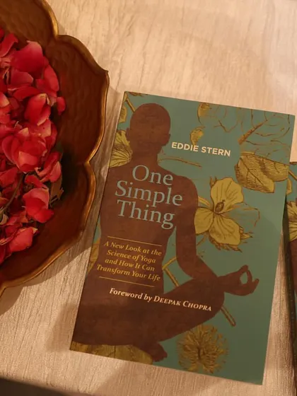Eddie Stern's book, "One Simple Thing," was a key part of our workshop. We believe in combining physical practice with intellectual understanding.