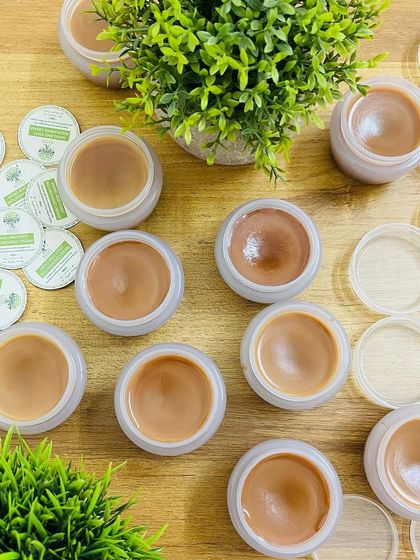 My Hand and Foot Nourishing Cream is specially formulated with organic Kokum Butter and pure Malkangani Oil. It's designed to heal cracked feet and deeply moisturize dry hands.