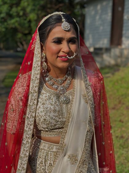 Timeless Phera & Wedding Looks photo 38