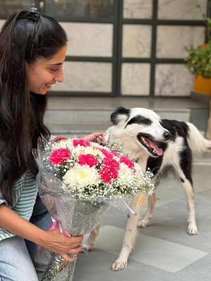 Puchu's family sent flowers to express their gratitude. We helped her overcome her separation anxiety.