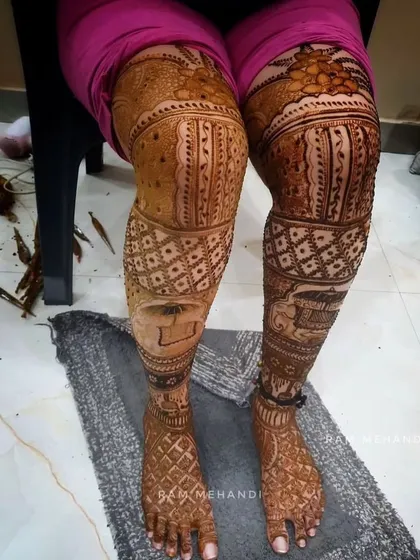 My bridal mehndi services are not just for hands. I create elaborate, full-coverage designs for legs as well, matching the theme and intricacy of your arm mehndi to create a complete, stunning bridal look from head to toe.