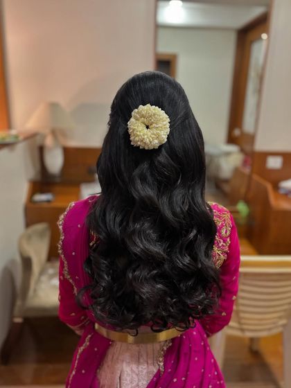Laxmi Ramkrishna - Special Occasion Hairstyling Flowing Curls & Half-Up Styles photo 5