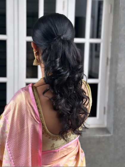 Swarna Nagaraj - Special Occasion Makeup & Hairstyling Elegant Hairstyling: Traditional & Modern photo 4