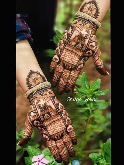 A design featuring a doli scene, perfect for a bride. The intricate details capture the essence of the wedding ceremony.