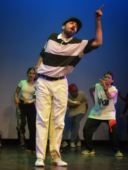 A solo moment during a group performance. Even within a large crew, I focus on creating opportunities for individual expression and character to shine through.