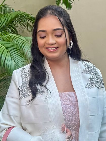 Soft & Radiant Glam photo 10