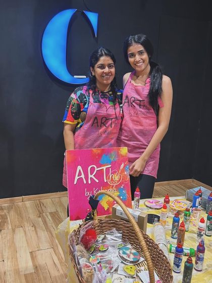 With my collaborator Niyoshi after our successful fluid art and aerial yoga workshop. It's always inspiring to team up with other creatives to offer unique experiences.