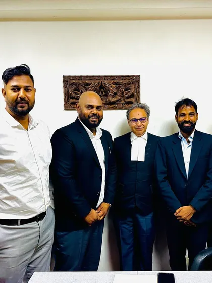 Posing with Senior Advocate Sachin Puri Sir and colleagues in his chamber.