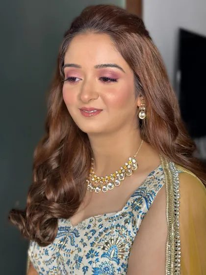 A close-up of the sangeet eye makeup. The bright pink is blended beautifully for a look that's festive but still sophisticated.