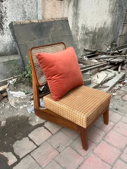 The 'Kangaroo' chair shown with a throw pillow to give an idea of styling.