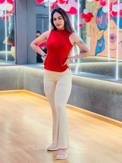 A festive look for Christmas. It's all about feeling good and celebrating life.