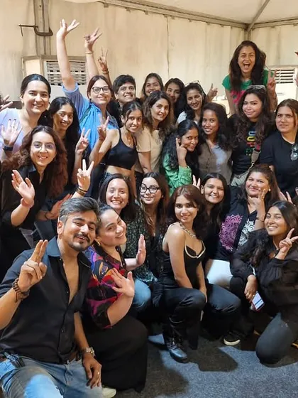 Our team of 30 incredible artists from Delhi, Bangalore, and Mumbai lit up the night for the JADE by Monica & Karishma show.
