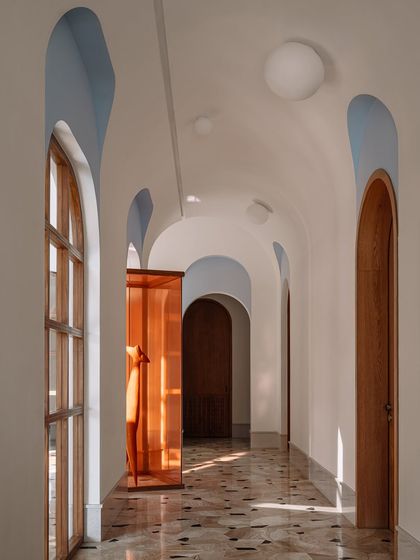 Sculptural Details & Craftsmanship photo 14