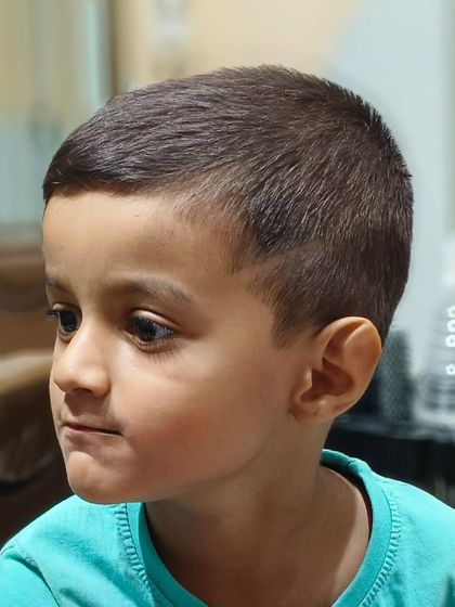 Sharp Haircuts for Men & Kids photo 40