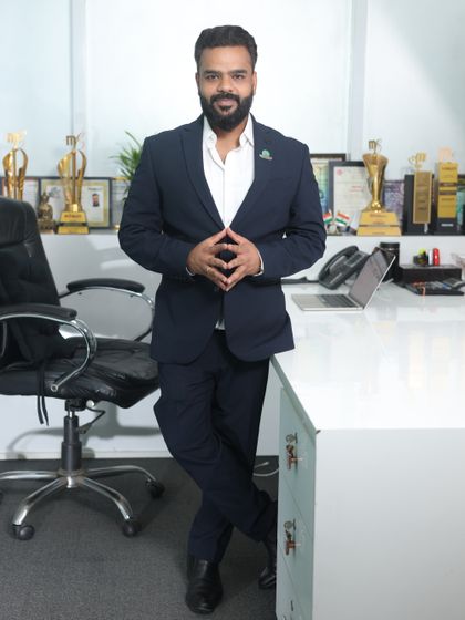 Yogesh Gupta - Pre-Wedding Photography Meet the Storytellers: Our Team & Process photo 6