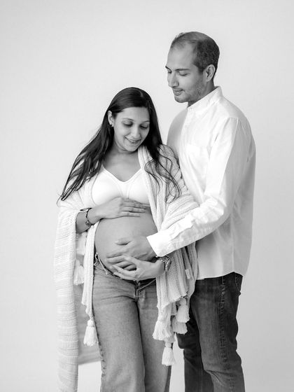 Maternity Portraits: Celebrating Your Glow photo 15