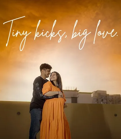 Tiny kicks and big love. I love capturing couples against a beautiful Mumbai sunset, creating a truly epic and romantic portrait that celebrates their journey to parenthood.