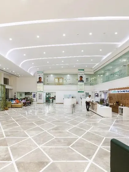 At Yashoda Super Speciality Hospital, we took advantage of a massive mall floor plate to co-locate the outpatient department, radiology, and other key services. This grand lobby facilitates easy navigation and reduces patient transit times.