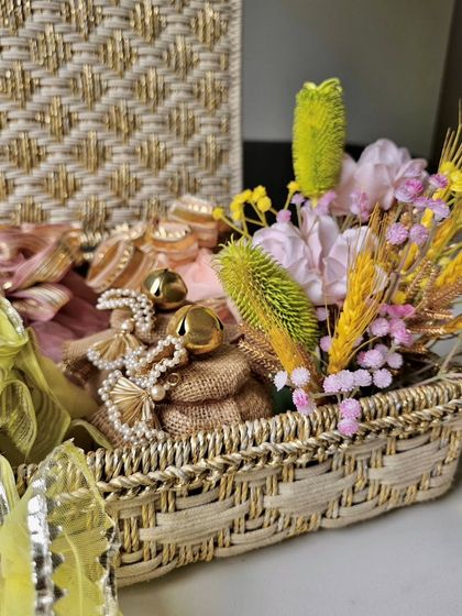 This Diwali, make a statement with handcrafted, sustainable luxury. I've collaborated with Sirohi to style your gifts in these beautiful artisanal woven boxes, perfect for adding extra elegance.