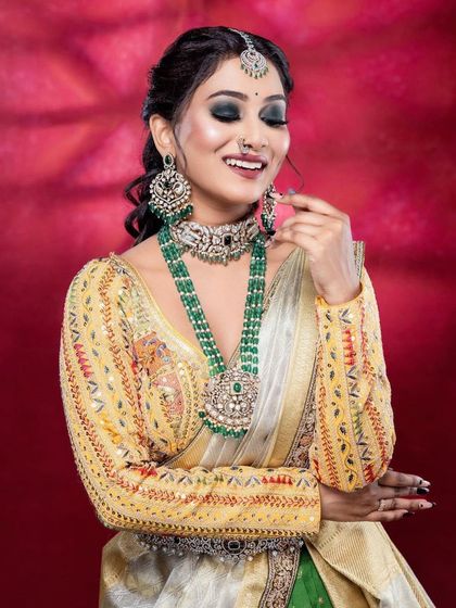 Waymore Jewels - Bridal Wear Rental Contemporary & Unique Sarees photo 17