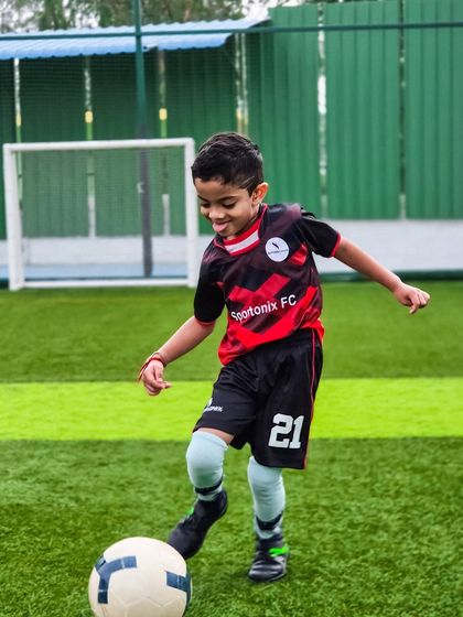 Sportonix Sports Arena - Football Coaching Fun & Games for Little Kickers (U-7) photo 6