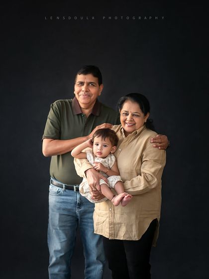 Our Family Legacy: Multi-Generational Portraits photo 6